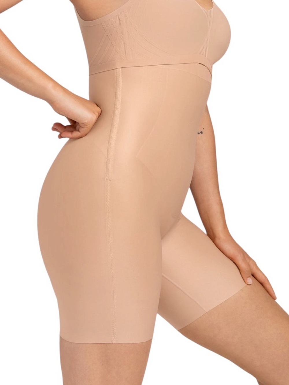 HONEYLOVE No-Show High-Waist Short! Retail $89 - Picture 7 of 7